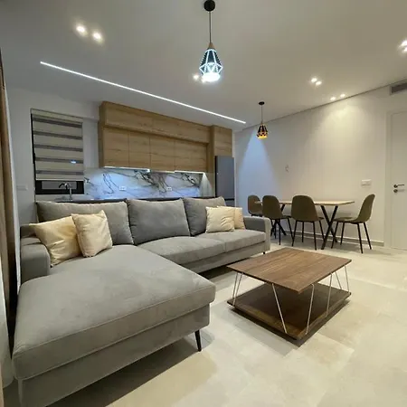 דירה Lux סרנדה