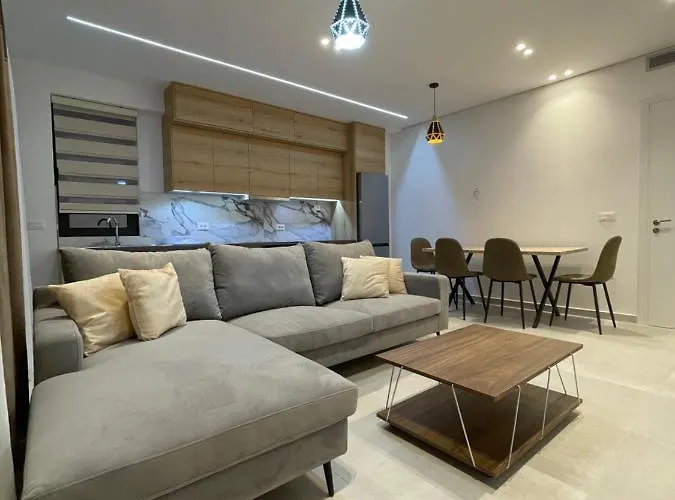 Apartment Lux Sarandë